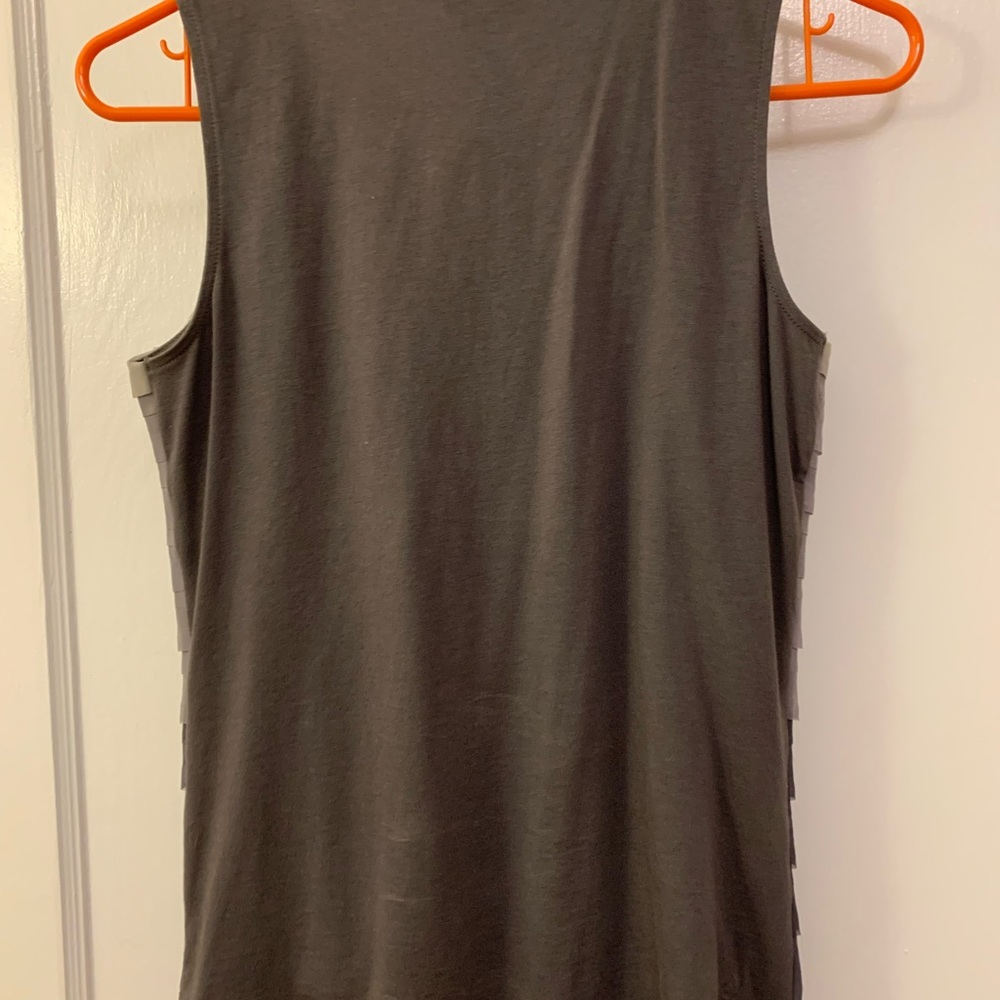 Small petite top - Picture 4 of 4